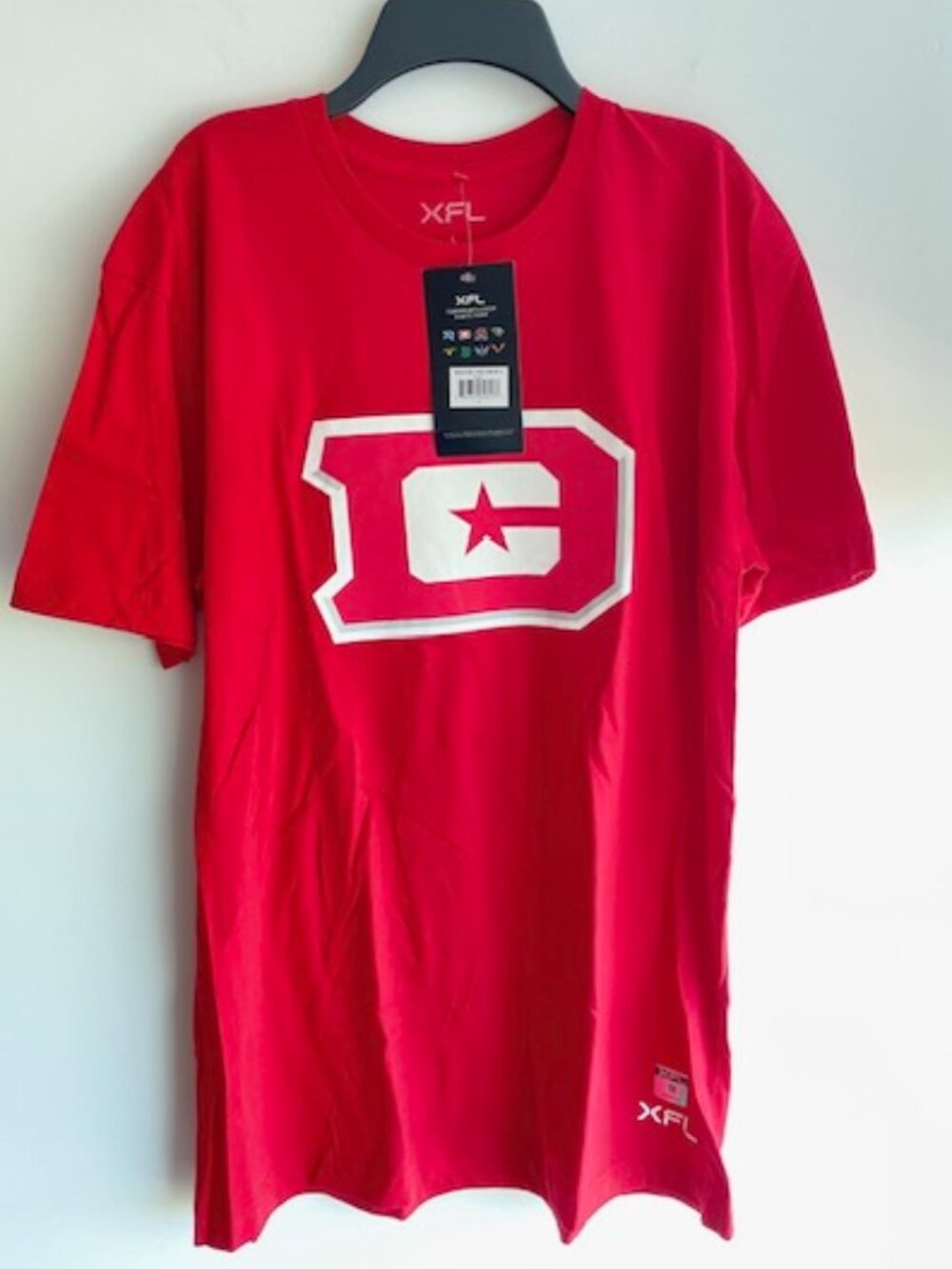 XFL Official MERCH ' DC DEFENDERS T-SHIRT ' RED SIZE Large NEW w/ Tags